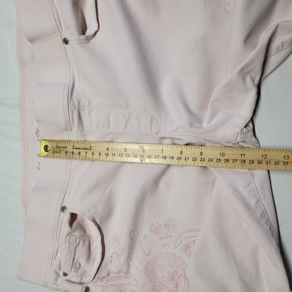 Gloria Vanderbilt Jeans Avery Skimmer Womens Size 12 Embroidered Slimming Pink - Picture 16 of 16
